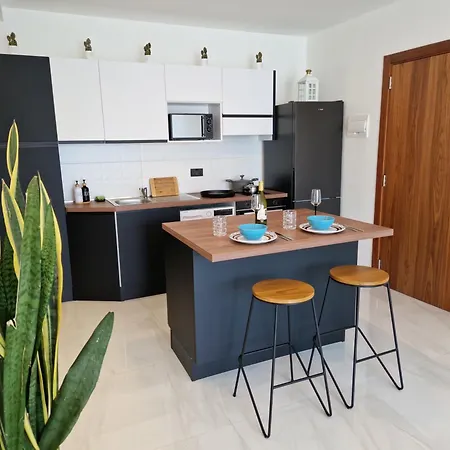 Sea View New Penthouse Terrace & Garage Parking *