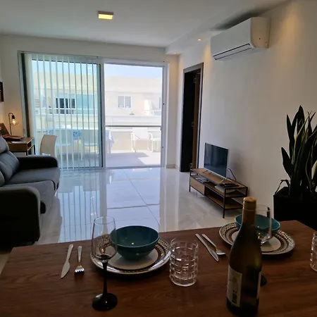 Apartament Sea View New Penthouse Terrace & Garage Parking *