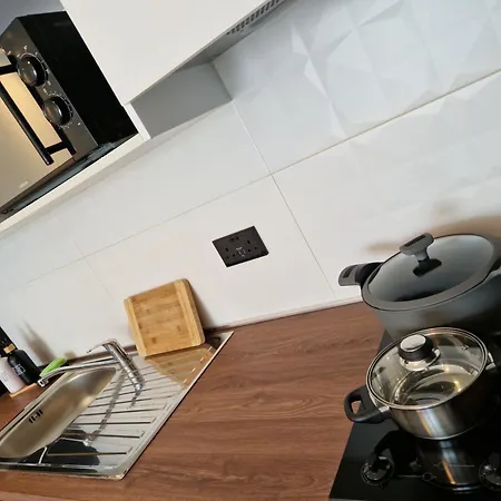 Sea View New Penthouse Terrace & Garage Parking * סיינט פול ביי