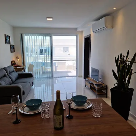 Sea View New Penthouse Terrace & Garage Parking Apartament *