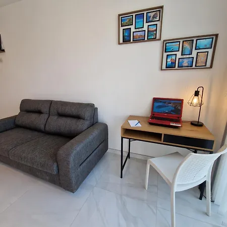 Sea View New Penthouse Terrace & Garage Parking St. Paul's Bay