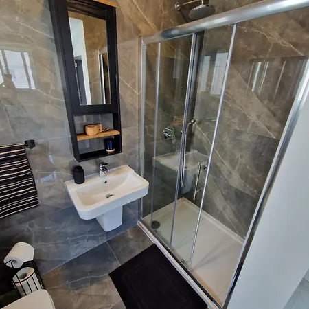 Sea View New Penthouse Terrace & Garage Parking Apartament *