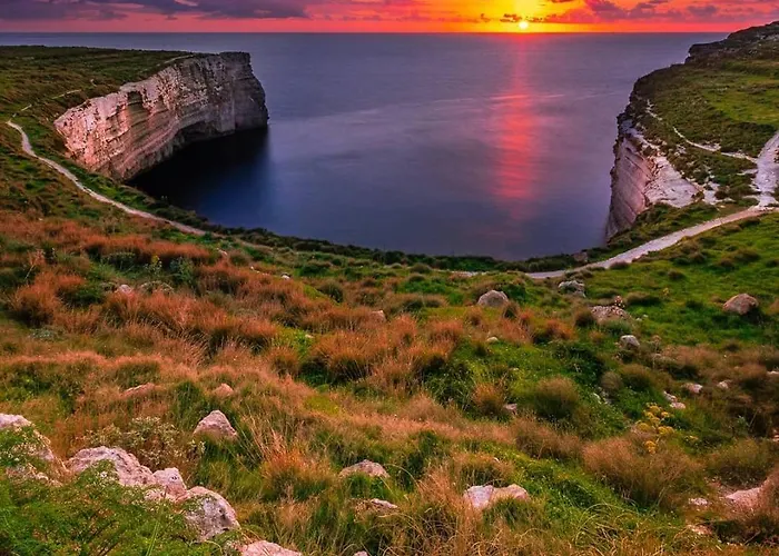 Sea View New Penthouse Terrace & Garage Parking Apartamento St. Paul's Bay