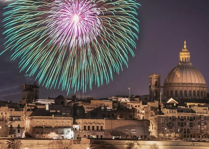 Sea View New Penthouse Terrace & Garage Parking * St. Paul's Bay