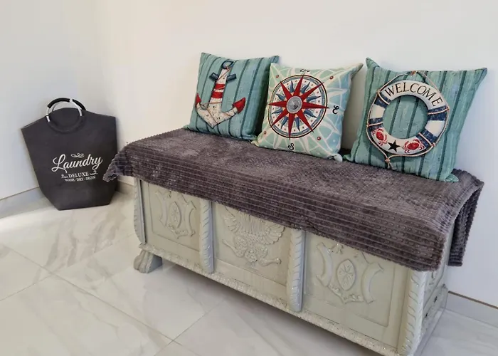 Sea View New Penthouse Terrace & Garage Parking Apartamento