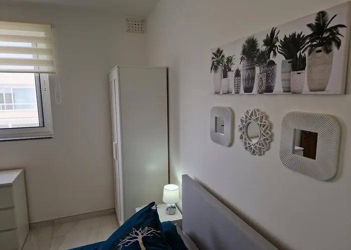 Apartamento Sea View New Penthouse Terrace & Garage Parking St. Paul's Bay