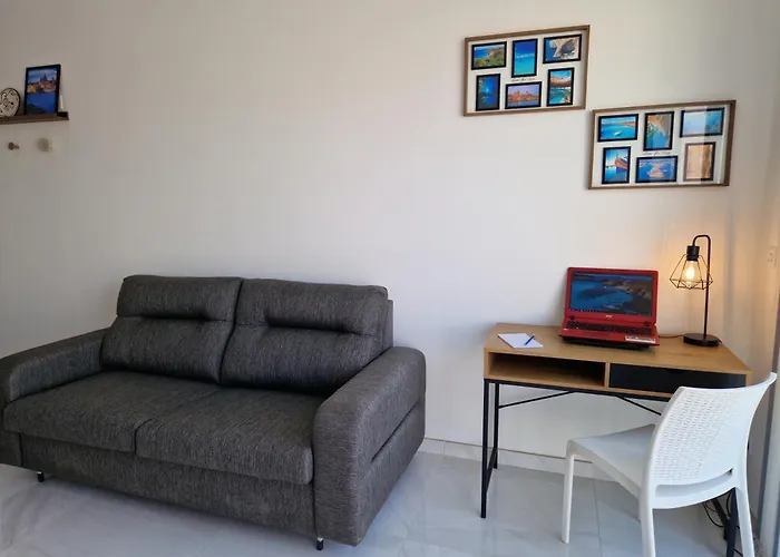 Sea View New Penthouse Terrace & Garage Parking Appartement *