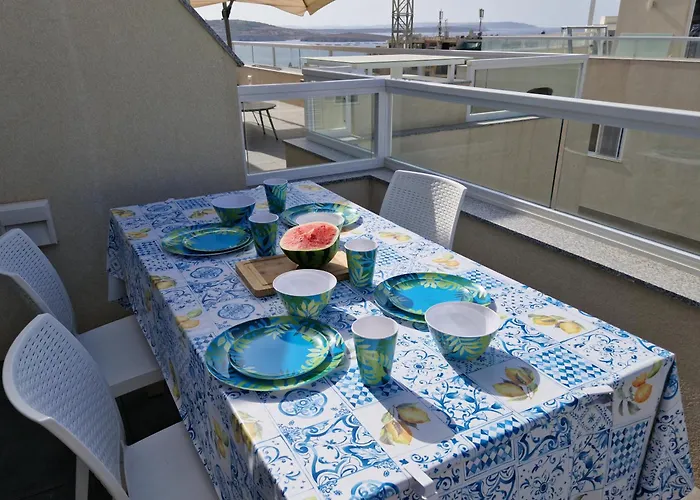 Sea View New Penthouse Terrace & Garage Parking *